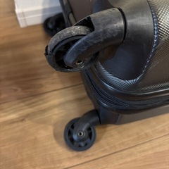 スーツケースの画像