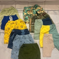 ⑨【非対面】500円‼️80cmオーバーオール、短パンなどの画像