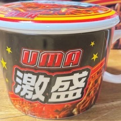 焼きそばカップのようなマグカップの画像