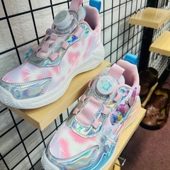【激安】子供用スニーカーの画像