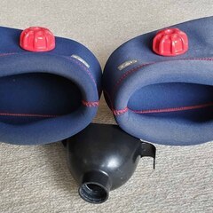 クロッツ 足温器 フットウォーマー 湯たんぽ CLO'Z やわらか 断熱性に優れたウェットスーツ生地を使用 低温やけどしにくく 冬の冷え対策 両足用タイプ 足用ショート 暖房 ストーブ 保温 ヒーター 温める 冷え性 足湯 温泉 銭湯 部屋着 毛布 布団 電気スリッパ 速暖 発熱 加熱スリッパの画像