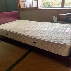 シングルベッド　12月28日か29日に引き取り可能な方！　以降は処分しますの画像