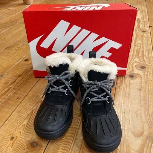 Nikeスノーブーツ23.5センチ (えりポン) 幌別の靴《ブーツ》の中古
