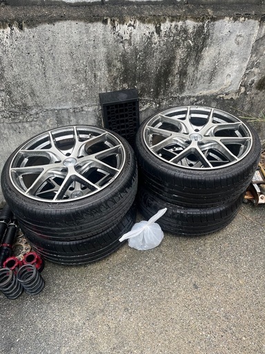 受付終了しました。ラルグス車高調 19インチホイール