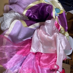 女の子　　プリキュア　グッズ衣装　本などの画像