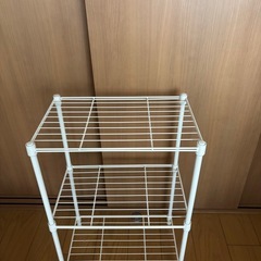 スチールラックの画像