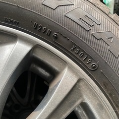スノータイヤとアルミホイール4本セットの画像