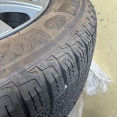 スタッドレスタイヤの画像