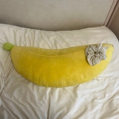 お猿のバナナクッションの画像
