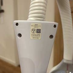 拡大レンズ付きスタンドライトの画像