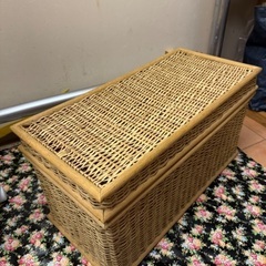 【無料　おしゃれな藁のいれもの】の画像