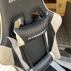 GTRACING ゲーミングチェア ブラック/ホワイト の画像