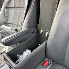 コンソールボックス シエンタ 170系 10系などの画像