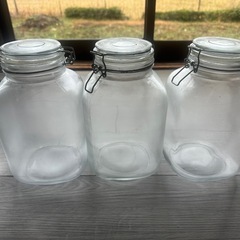 果実酒づくりに！ガラス保存瓶 3つセットの画像