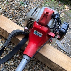 タナカの草刈機ＣＢ-21HTの画像