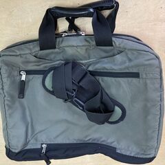 ショルダーバッグの画像