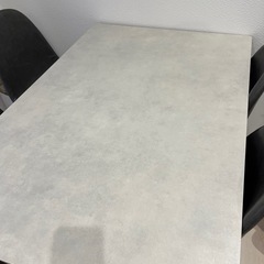 ナフコ　ダイニングテーブル＋イスの画像