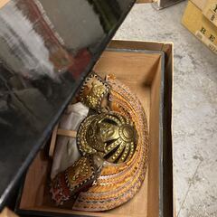 詳細不明 小さめ カブト 兜 端午の節句 飾り 箱痛みの画像
