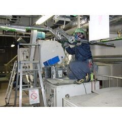 現場作業員（解体・鳶土工）「シフト自由✋週1日〜OK  入れる日だけ働くスタイルで問題ありません⭕  学生・Wワーク・フリーター活躍中✨  履歴書不要＆即日勤務OKだから、思い立ったらすぐ応募❗  ガッツリ稼ぎたい方も、空いた日だけ働きたい方も、  自分のペースで続けられる現場です。」の画像