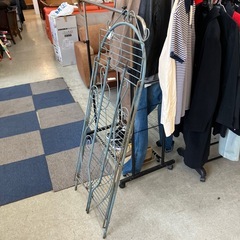 12/25まで店頭商品一部を除き半額クリスマスSALE!!開催中　サ2512-254 アンティーク調 アイアンガーデンラック 折りたたみ キズサビ有り パーツ欠損の画像