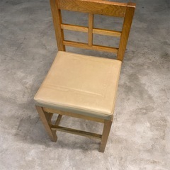 木製 ダイニングチェア オーク材 無垢材 ベージュ クッション付き　座高約51cm 幅約37cm 奥行約39cmの画像