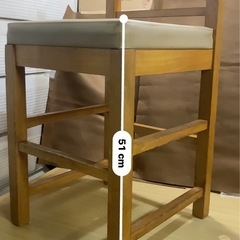 木製 ダイニングチェア オーク材 無垢材 ベージュ クッション付き　座高約51cm 幅約37cm 奥行約39cmの画像