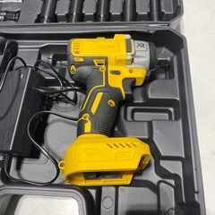 店頭引き渡し 美品 21Ｖ 電動インパクトレンチ バッテリー フルセットの画像