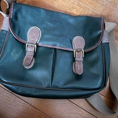 カバン　　　　　　ショルダーバッグの画像