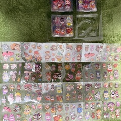 値段色々♡プリンセス、ラブブ、クライベイビーシールの画像