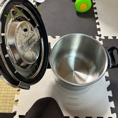 【中古品】圧力鍋 ティファール クリプソクレール6Lの画像