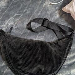 ユニクロのショルダーバッグを無料でプレゼントの画像