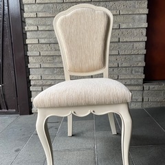 差し上げます！オシャレな机・椅子の画像