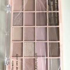 【未使用品】XIAOYUMI 20色 カラー アイシャドウ パレット コスメ 中国 ピンク系の画像