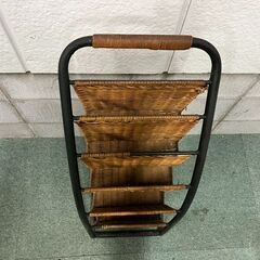 5段 マガジンラック 藤製 ラタン 幅30cm×奥行30cm×高さ82cmの画像