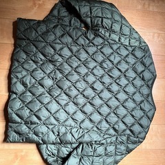UNIQLOウォームパテットキルティングジャケットLの画像