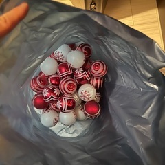 クリスマスツリー　オーナメント複数の画像