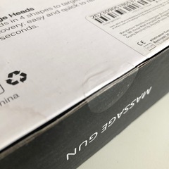 【未開封品】マッサージガン 充電式 4ヘッド付き 充電器付き 美容家電 筋膜リリース 血行促進 ボディケア用品　の画像