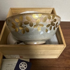 たち吉 金彩草花 盛鉢 の画像
