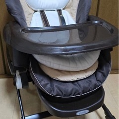 電動ハイローチェア Combi コンビネムリラの画像