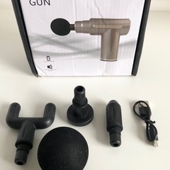 【未使用品】マッサージガン 充電式 4ヘッド付き 充電器付き 美容家電 筋膜リリース 血行促進 ボディケア用品　の画像