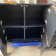 スクエアキャビネットの画像