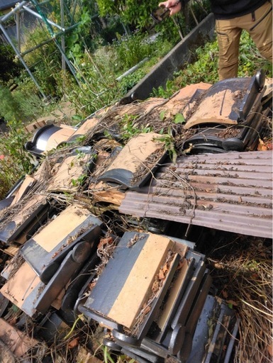 瓦差し上げます (み。) 西脇市のその他の中古あげます・譲ります