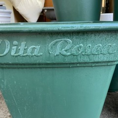 【リユースショップスパークル】ロゼアポット7個セット　No.203　グリーン　アップルウェアー　植木鉢　プラ鉢　300型　380型　450型　薔薇　バラ　
ロゼアスクエア390型　プランター　配送可能♪の画像