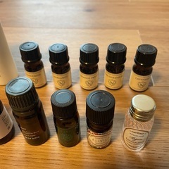 香水・アロマオイルまとめ売り（LANVIN／SHIRO／精油など）の画像