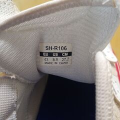 ロードバイクシューズ　シマノ　SH-R106 SPD-SLシューズ　26.0～26.5くらいの方にの画像