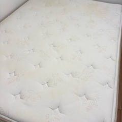 シモンズ　ダブルベッド　　の画像