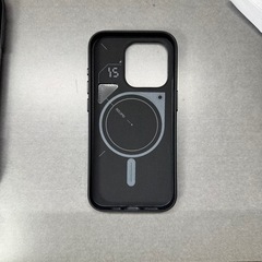 AULUMU  iPhone15proケースの画像