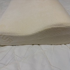 テンピュール　枕　美品の画像