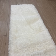 【未使用】ふわふわラグマット 185×185cm（2畳相当）アイボリー／床暖房・ホットカーペット対応の画像