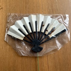 新品未使用品ですが訳あり❗️お花の装飾⁉️飾り⁉️の画像